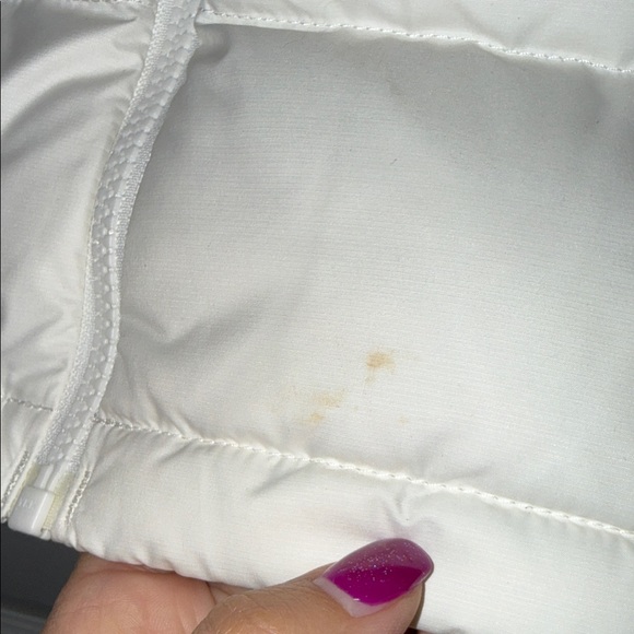 The North Face Women's Ivory Puffer Vest - Size XL - Picture 5 of 7